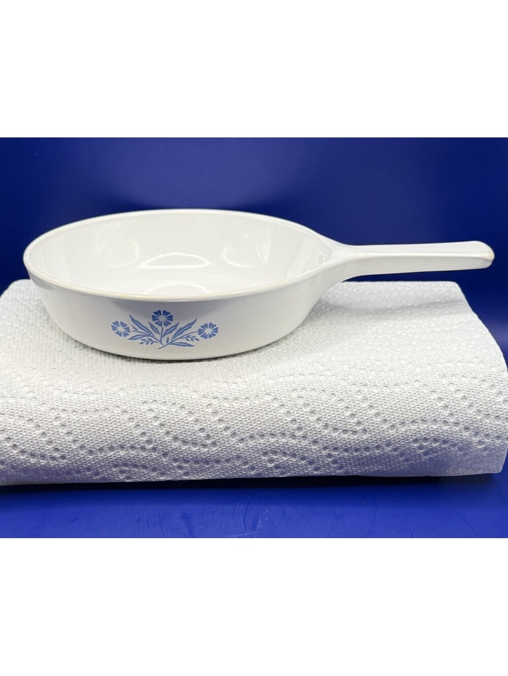 Vintage Corning Ware Blue Cornflower P-83-B Menu-ette Skillet Canada